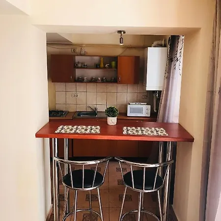 Studio Garden Apartment *