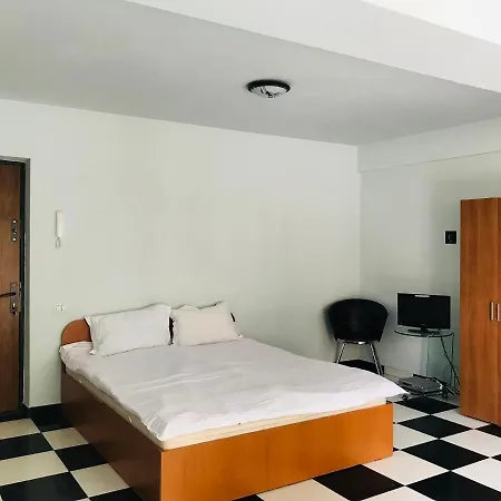 Studio Garden Apartment Navodari
